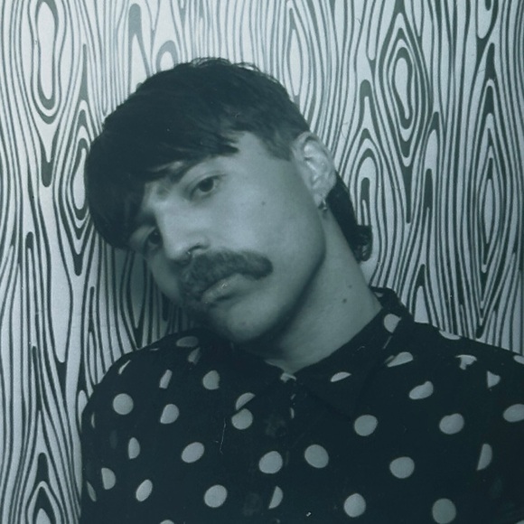 Meet your Posher, Ant - Picture 1 of 1